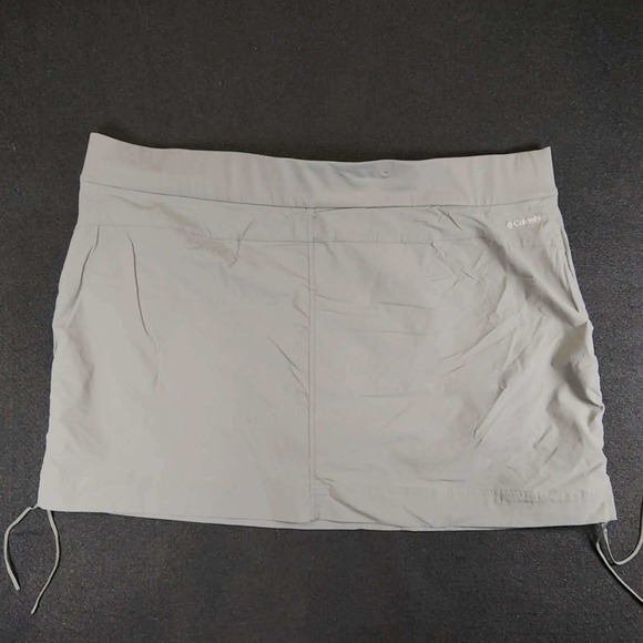 Columbia Shorts/Skirt/Skort Womens 3X Gray Performance Hiking Athletic Active - Picture 8 of 8